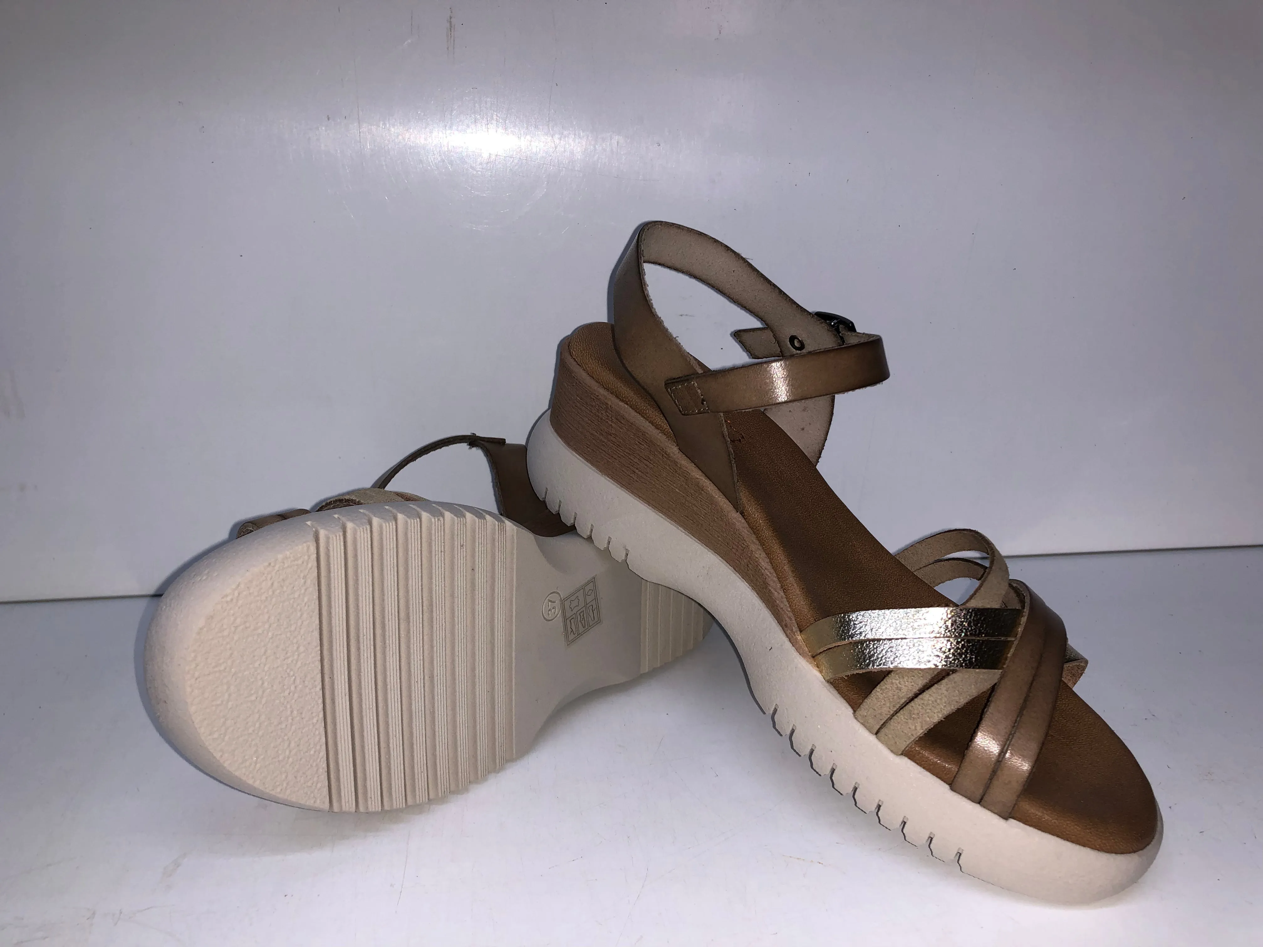 3025 TAUPE PLATINUM