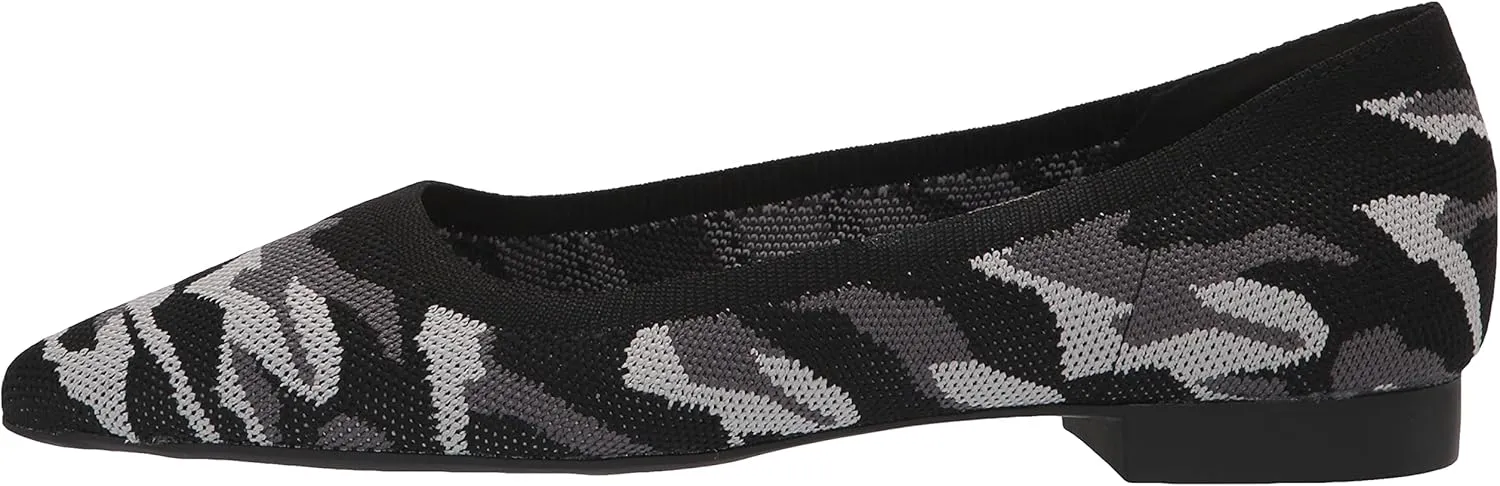 Bella Vita Women's Mireya Pointed Toe Flat Ballet