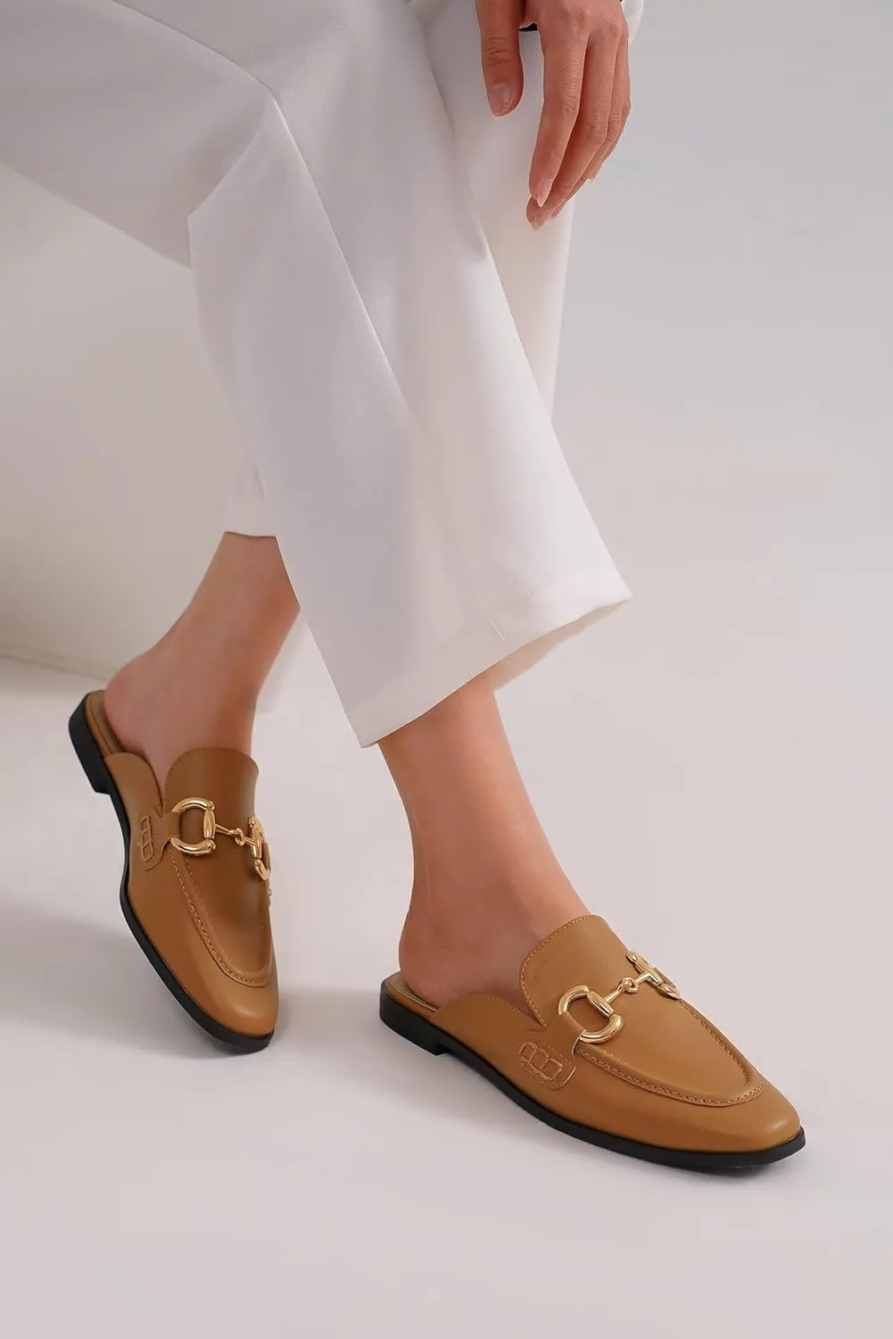 Buckle Mules for Women Flat Mules Slip-on Loafers Round Toe Backless Loafer Shoes Metal Chain Slides