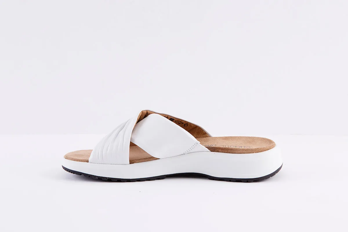 CAPRICE - 27206-160 FLAT FASHION MULE - WHITE