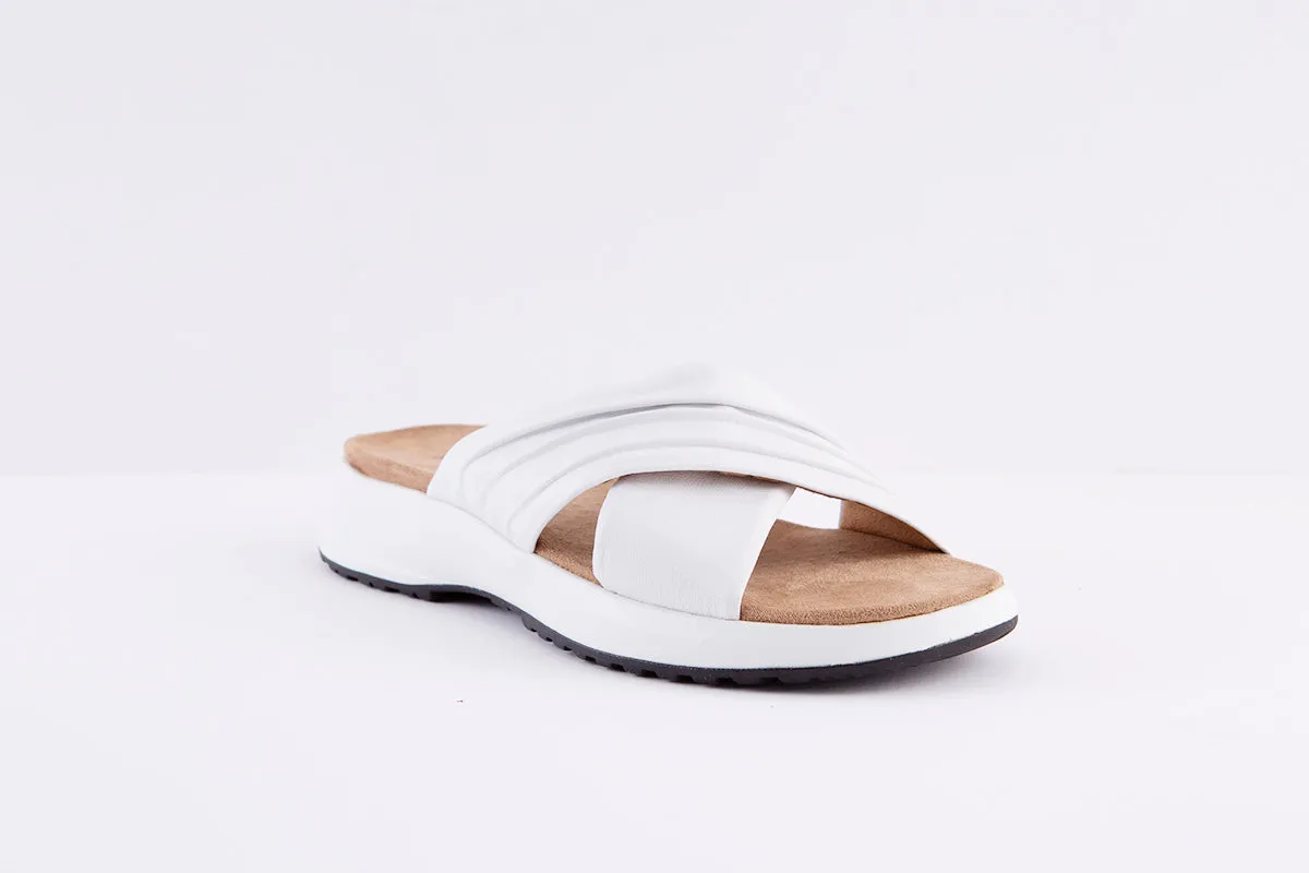 CAPRICE - 27206-160 FLAT FASHION MULE - WHITE