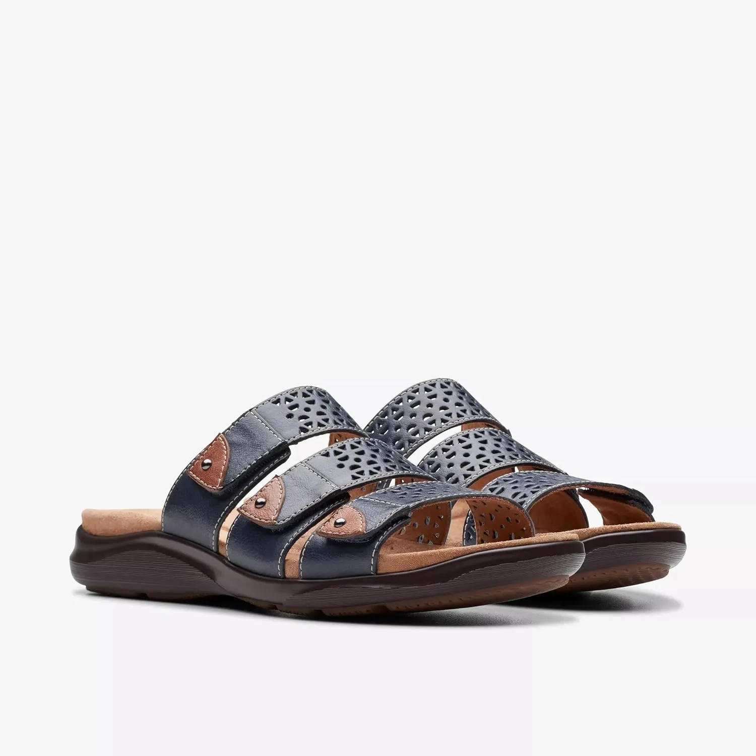 Clarks Women's Kitly Walk Flat Sandal