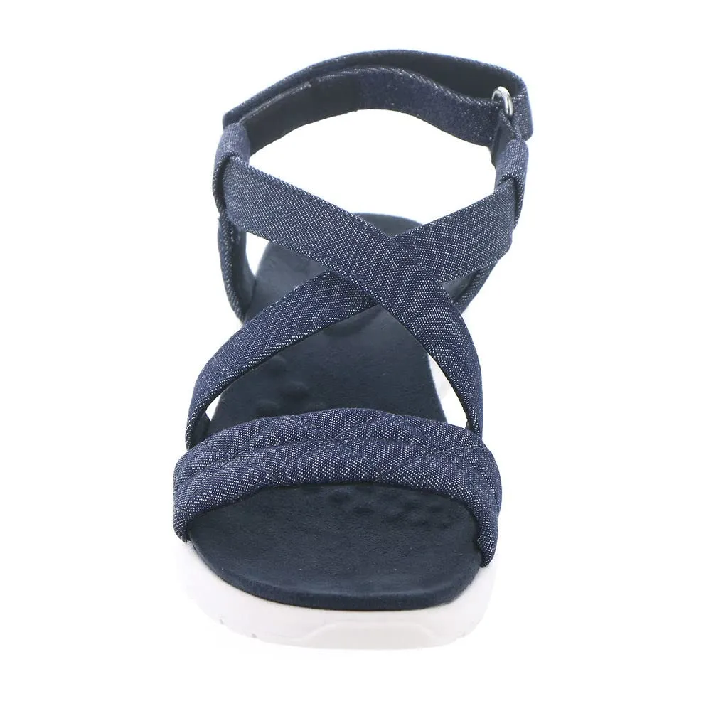 Easy Spirit Women's Treasur 7 Flat Sandal, Denim, 7