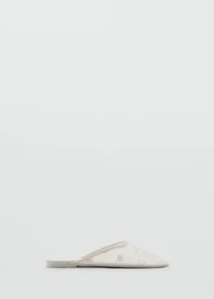 Embroidered mesh shoes
