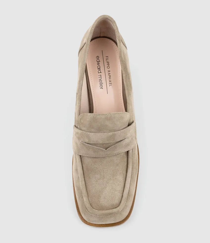 HAZEL65 Albert Throat Pump in Latte Suede