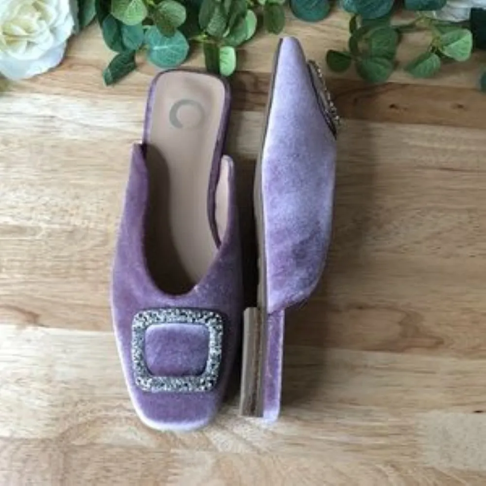Journee Collection Women's Sonnia Velvet Mule Lilac, 7.5