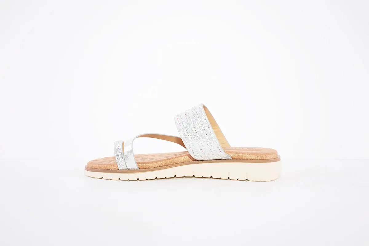 LUNAR - JLH290 FELICITY FLAT TOE-LOOP FASHION MULE - SILVER