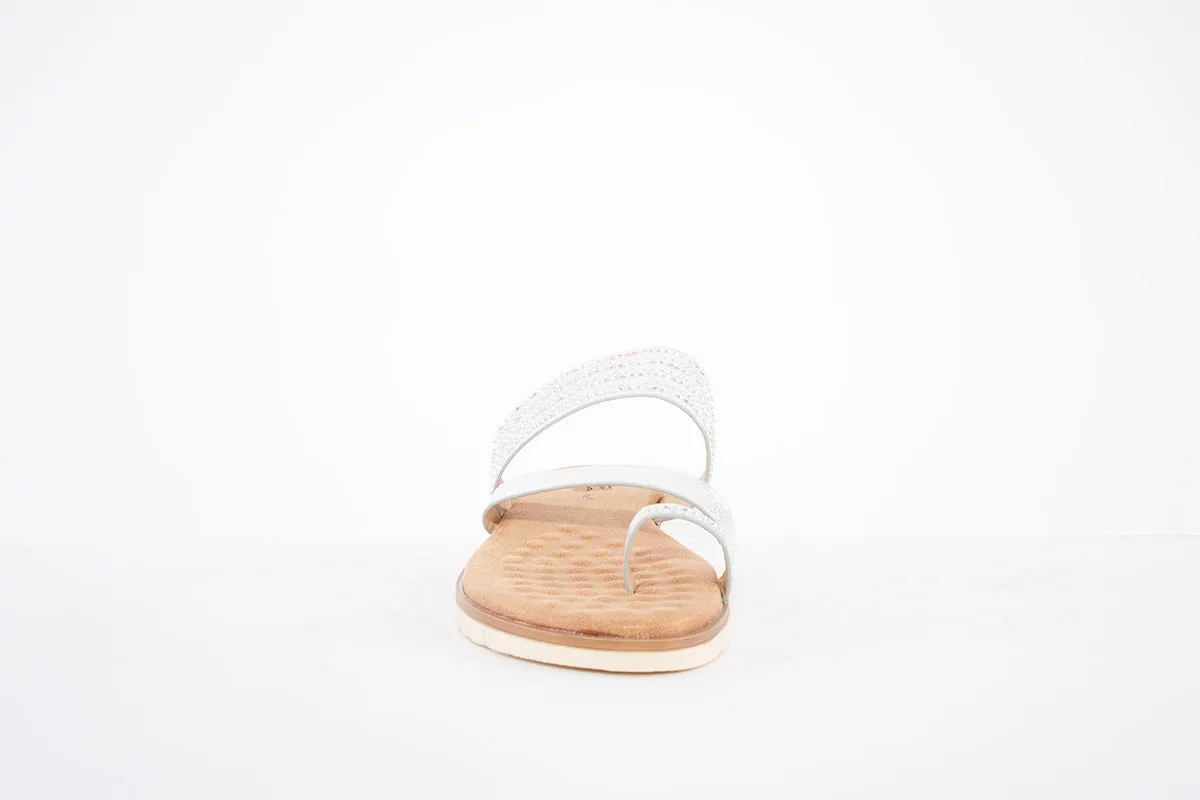 LUNAR - JLH290 FELICITY FLAT TOE-LOOP FASHION MULE - SILVER