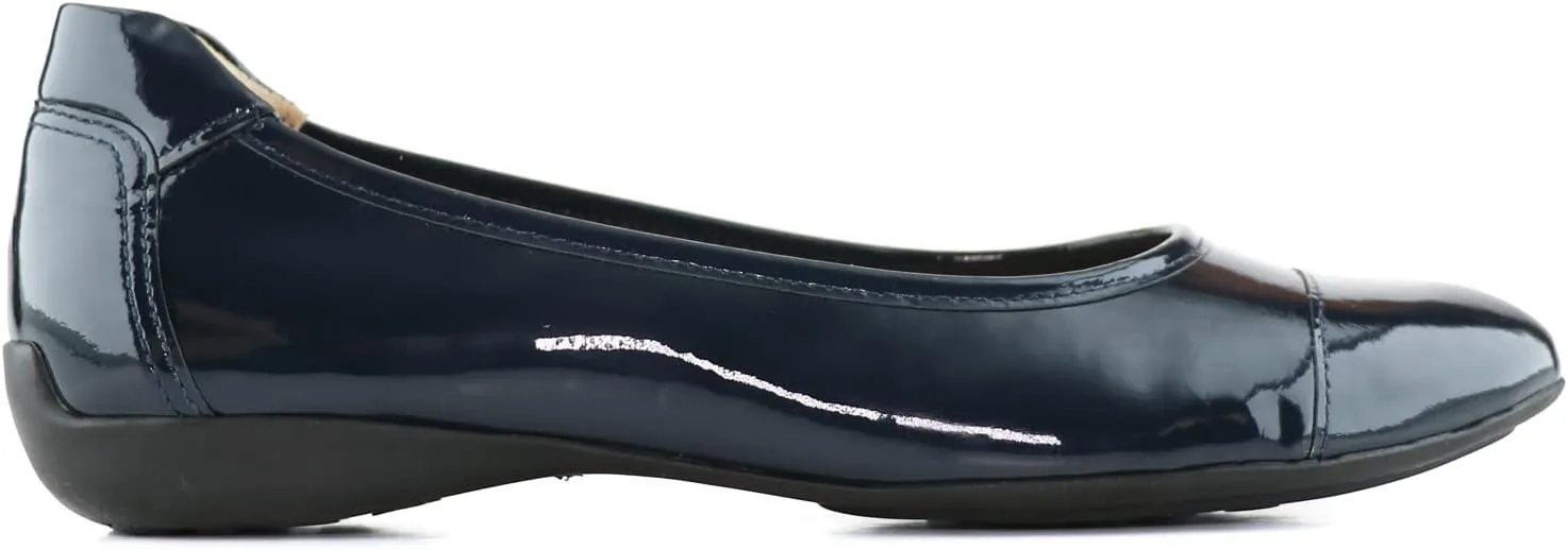 Marc Joseph New York Women's Peters Street Loafer Flat