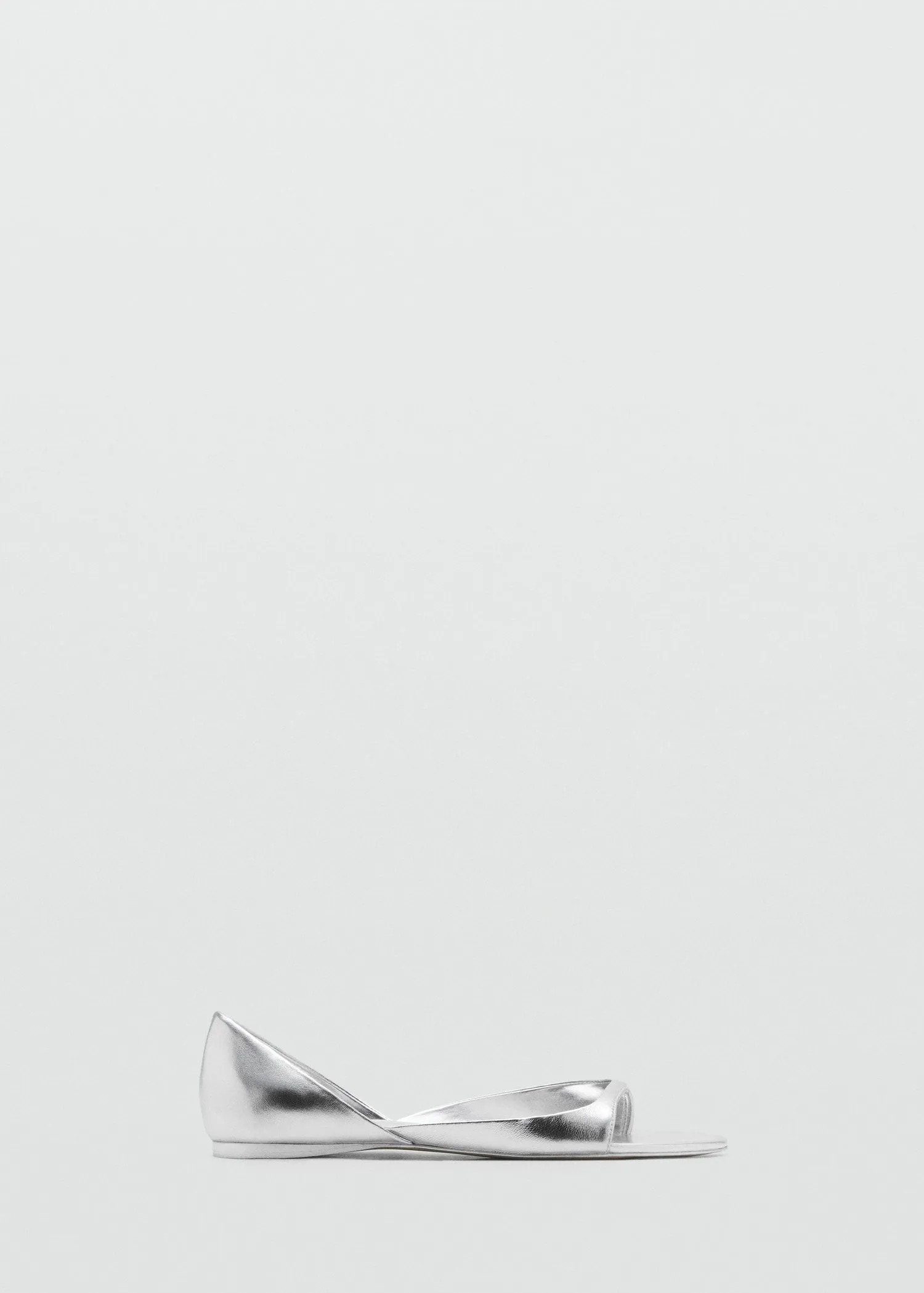 Metallic leather sandals