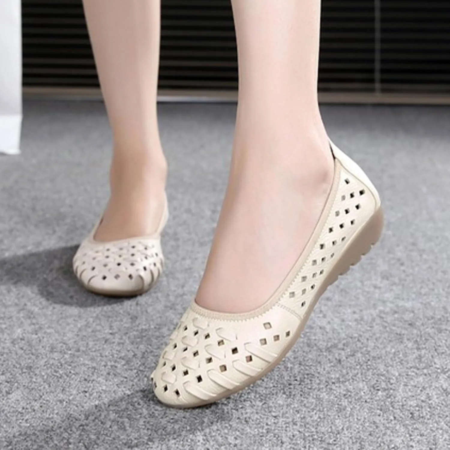MOYOWEI Women's Summer Comfort Woven Leather Flats,Pointed Closed Toe Hollow Non-slip Soft Sole Slip-on Walking Casual Shoes