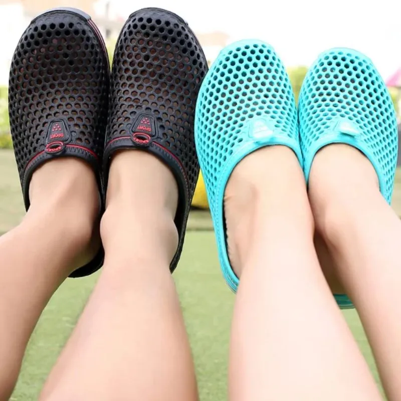 Non-slip closed sandal