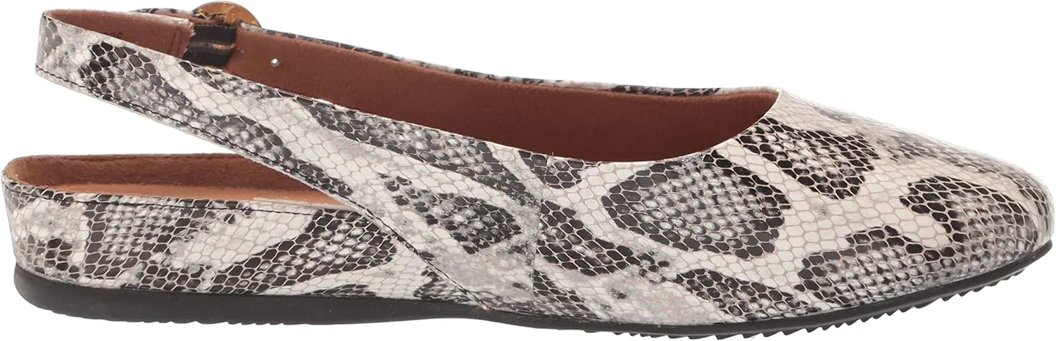 SoftWalk Women's Sandy Ballet Flat