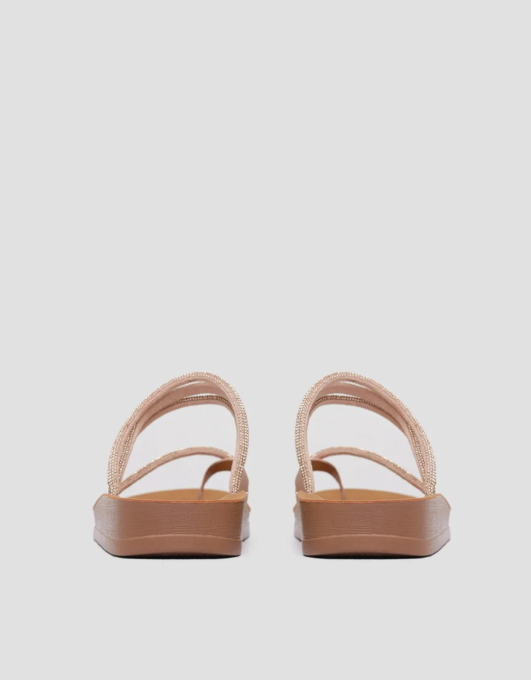 St. Yves Adorable Slipper Sandal Wanita