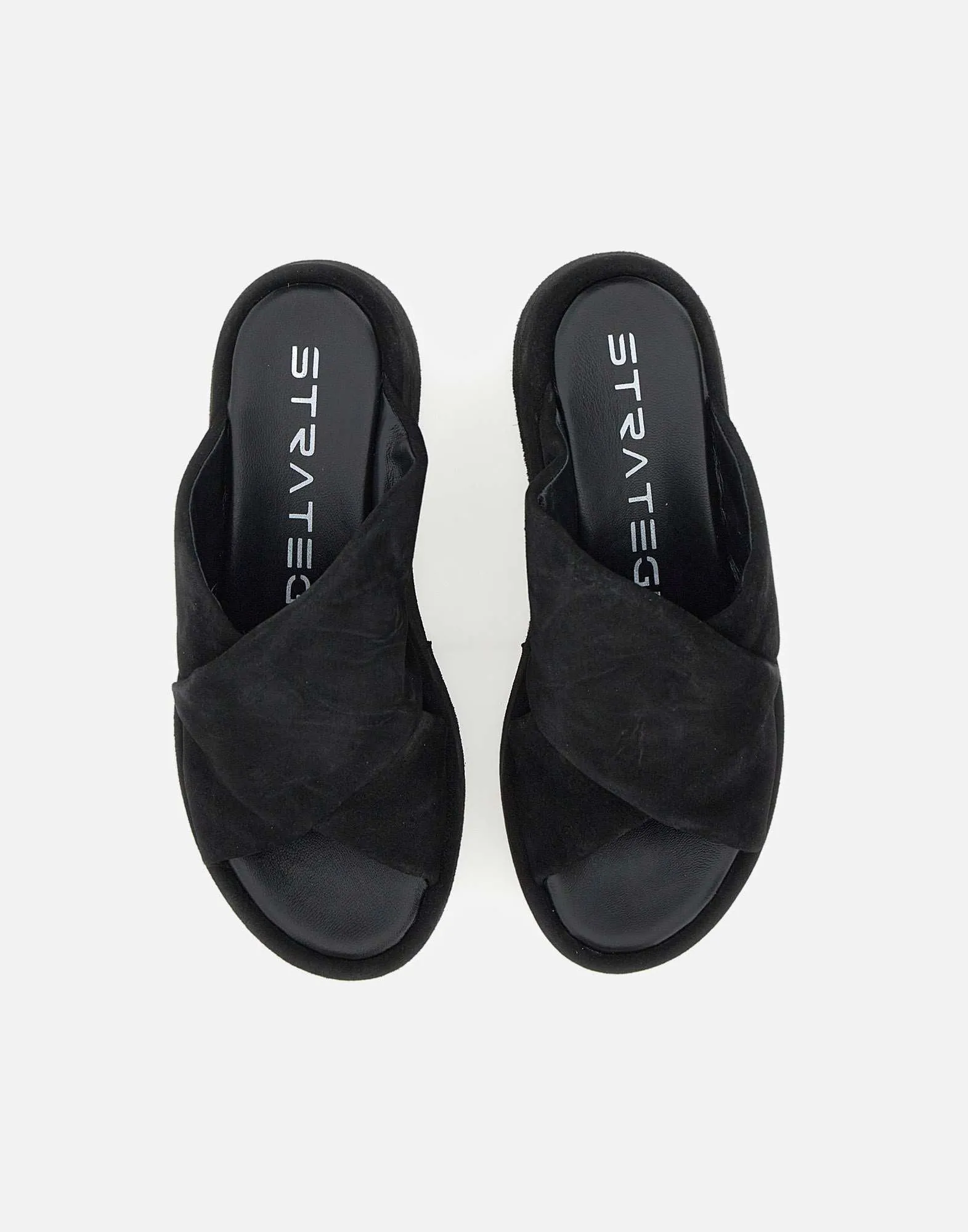 Strategia Velor Black Suede Platform Sandaler