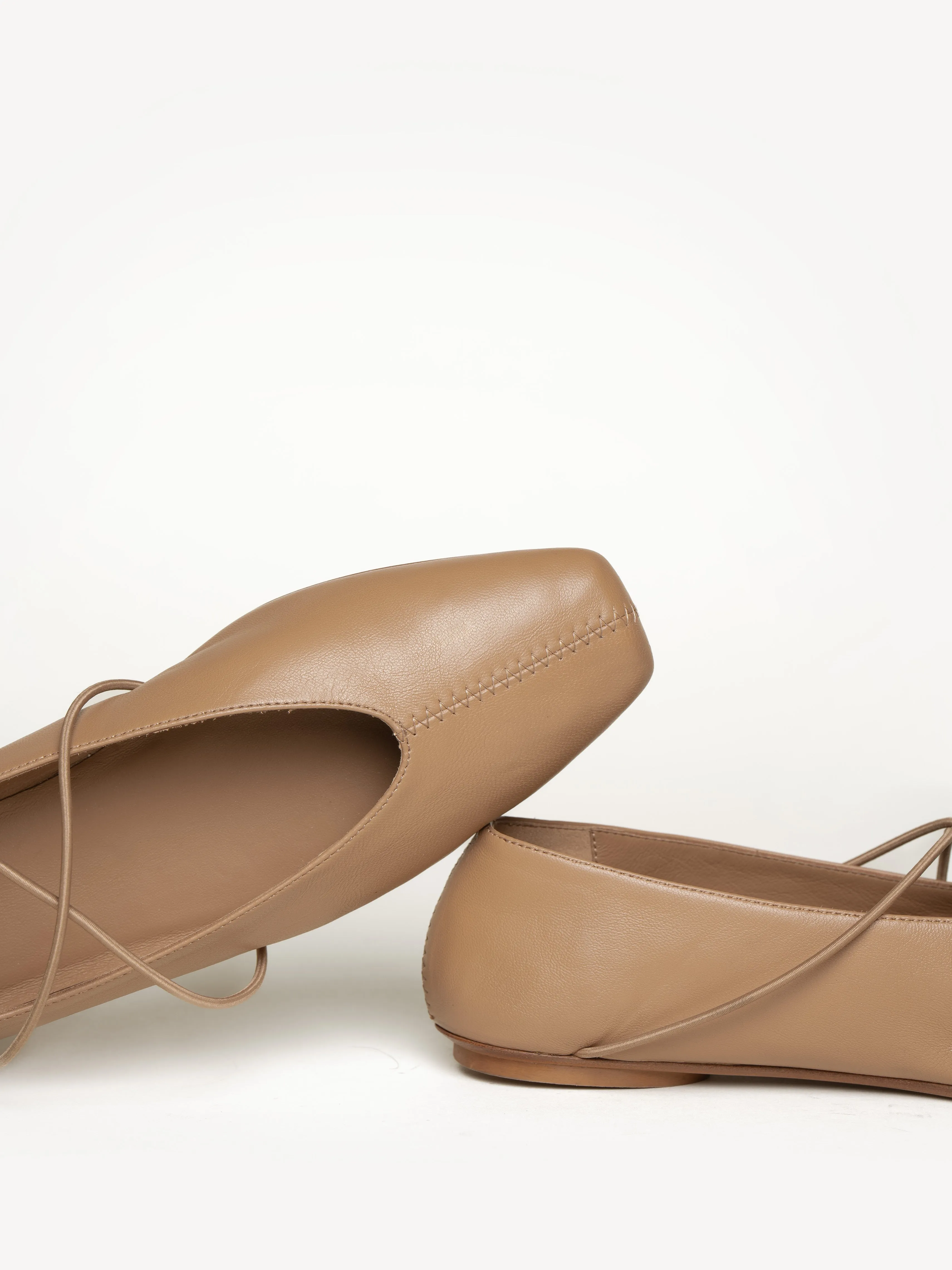 The Una (Sample Sale)
