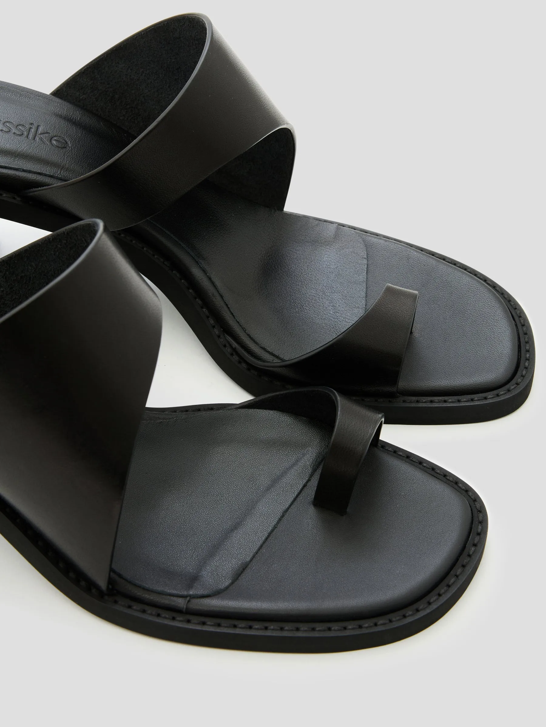 Toe Strap Mule