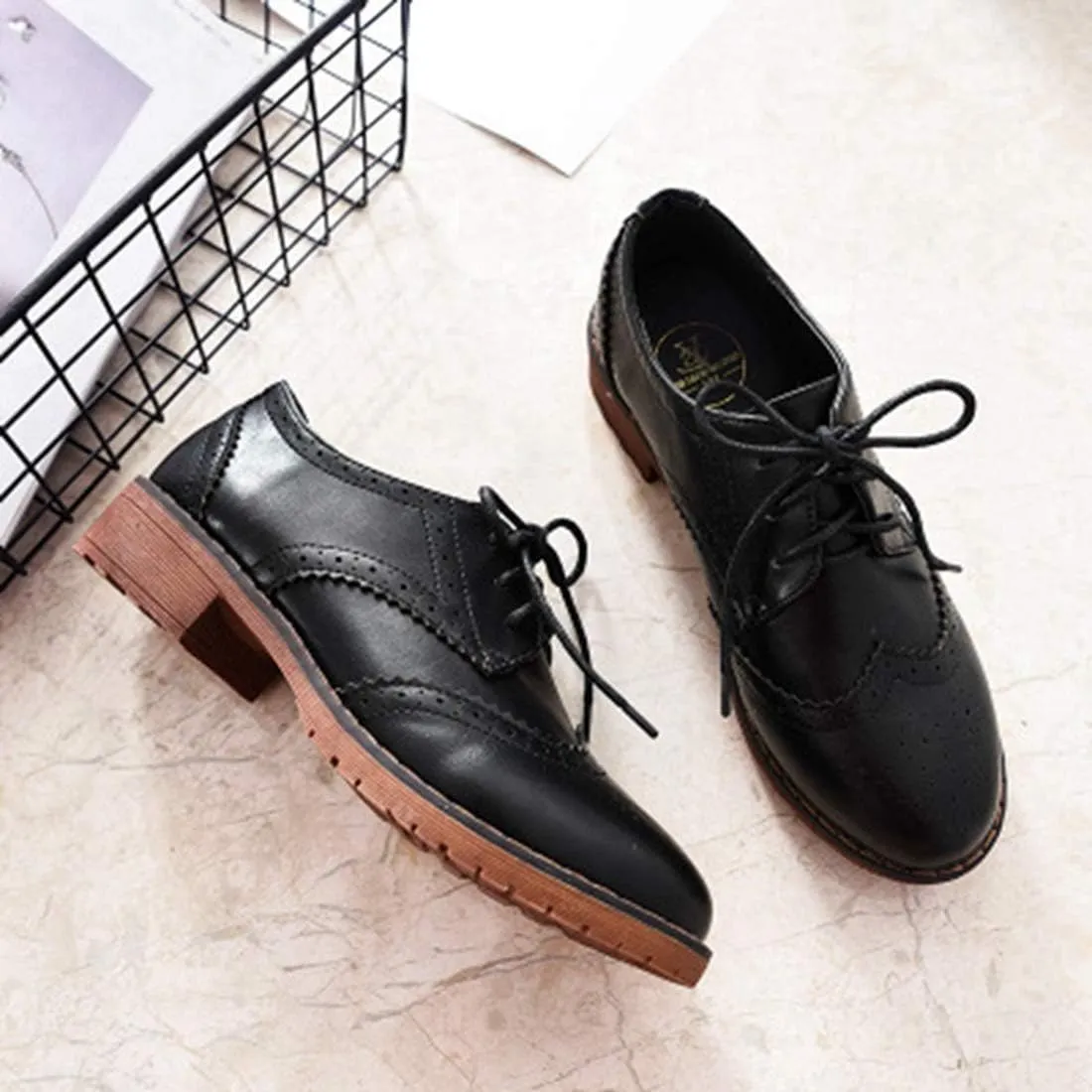 VOKLIN Women's Classic Flat Saddle Oxford Shoes Lace Up Wingtip Perforated Low Heels Vintage School Brogues