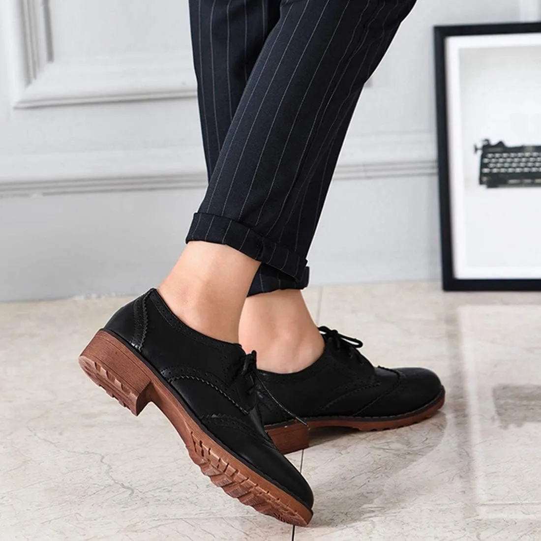 VOKLIN Women's Classic Flat Saddle Oxford Shoes Lace Up Wingtip Perforated Low Heels Vintage School Brogues