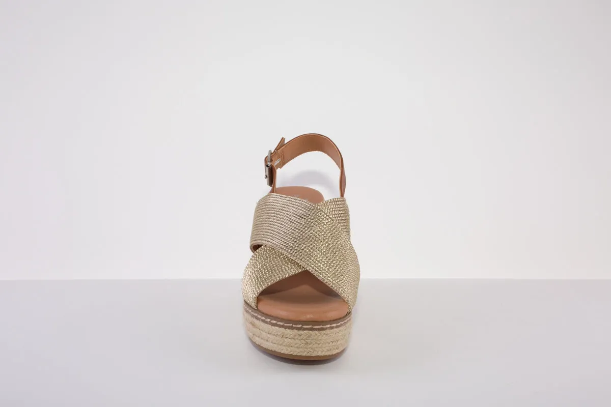 XTI 42366 HIGH WEDGE SANDAL - GOLD